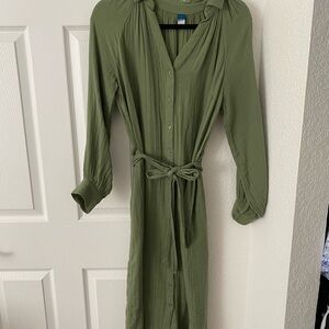 Old Navy Green Long Sleeve V-Neck Dress